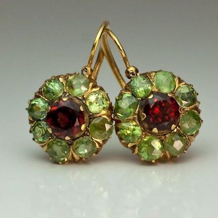 GREEN & RED CRYSTAL EARRINGS