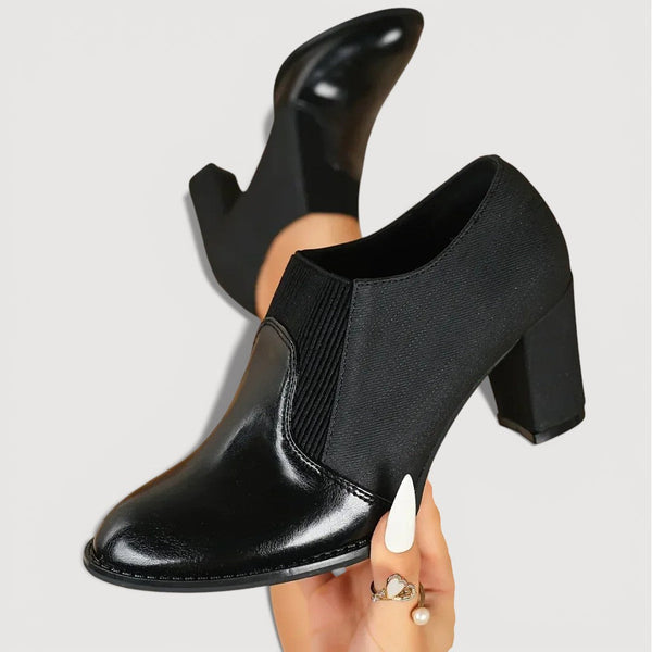 CRISILYN – VINTAGE BLOCK HEELS