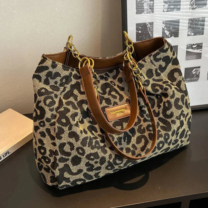 TAVIRA | LEOPARD CHARM TOTE