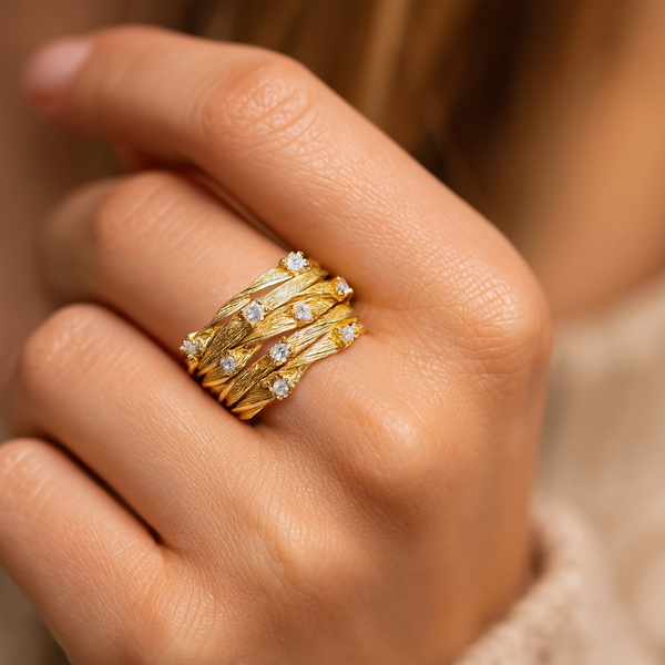 Johanna – Anello vintage in oro con zircone