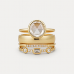 Romania - Vintage gold ring with zirconia