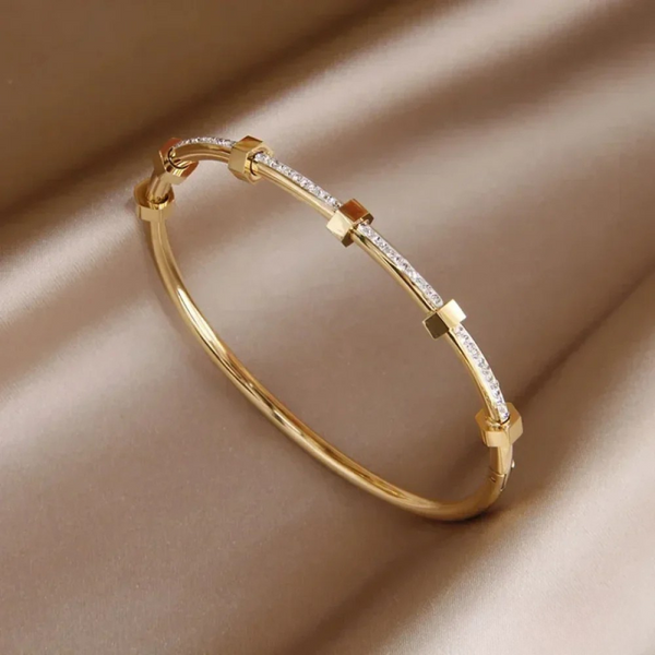 Miriam | Elegant light gold bracelet