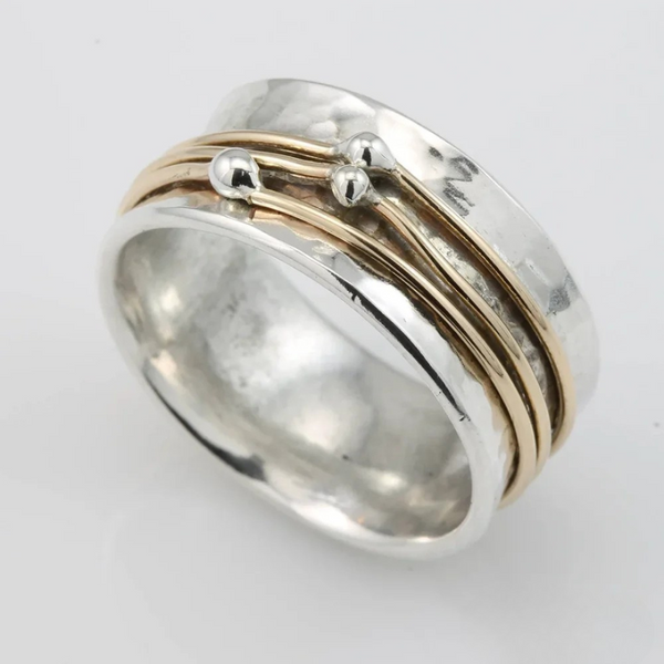 Marlene – Finely hammered wide ring with gold accents