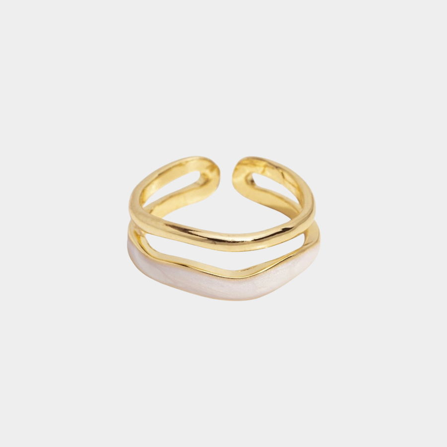 Beatrix – Anello a fascia dorato con silhouette semplice