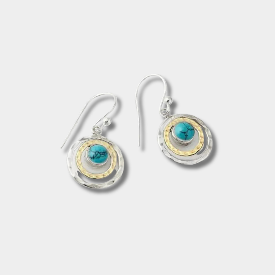 Anna-Sophie – Orecchini Boho Saturn con pietra turchese in argento e oro