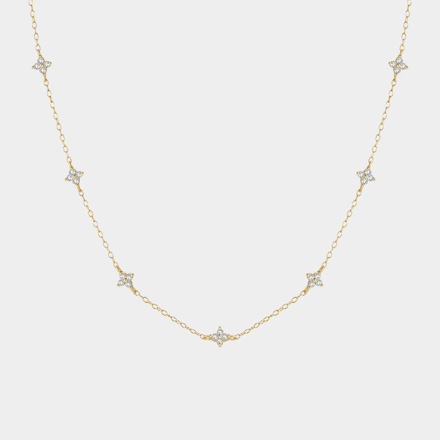 Veronika – Thin silver chain with vertical pendant