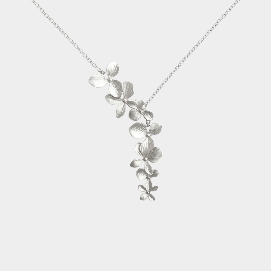 Stefanie – Collana dorata con design circolare discreto