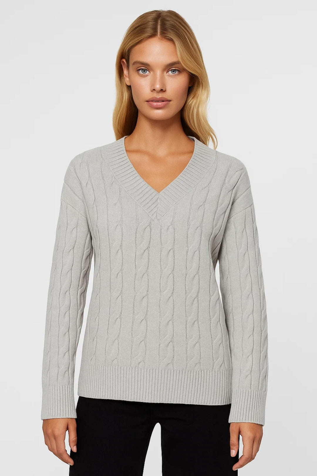 SUNNIVA | V-NECK CABLE-KNIT SWEATER