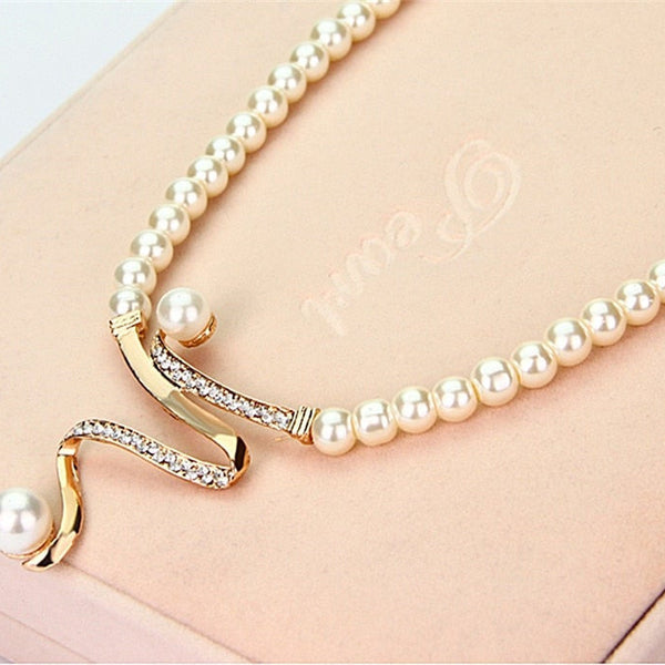 Fabienne – Collier di perle naturali + set di orecchini