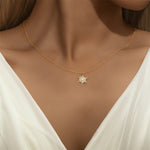 Amelie – Fine silver chain with round pendant