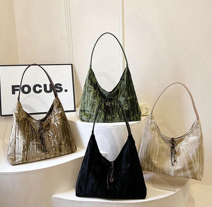 Amélie - Velvet Crossbody Shoulder Bag