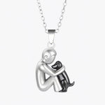 Mo - “Hug” pendant for necklace