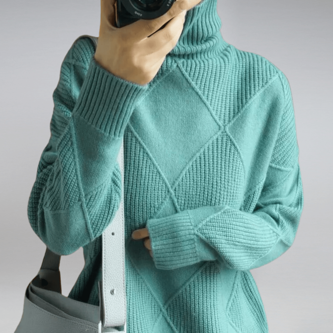 AMELINE | SOFT TURTLENECK SWEATER