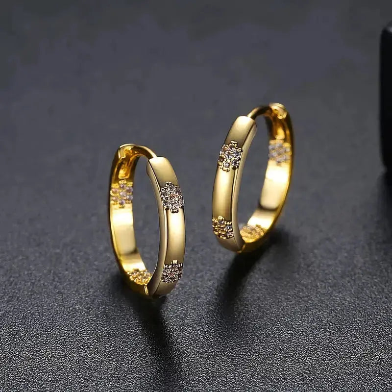 VINTAGE GOLDEN FLOWER HOOPS