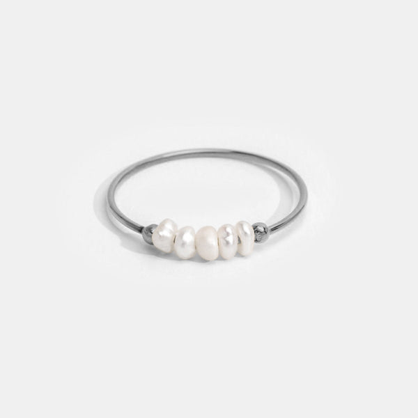 Anello in argento con perle d’acqua dolce classiche