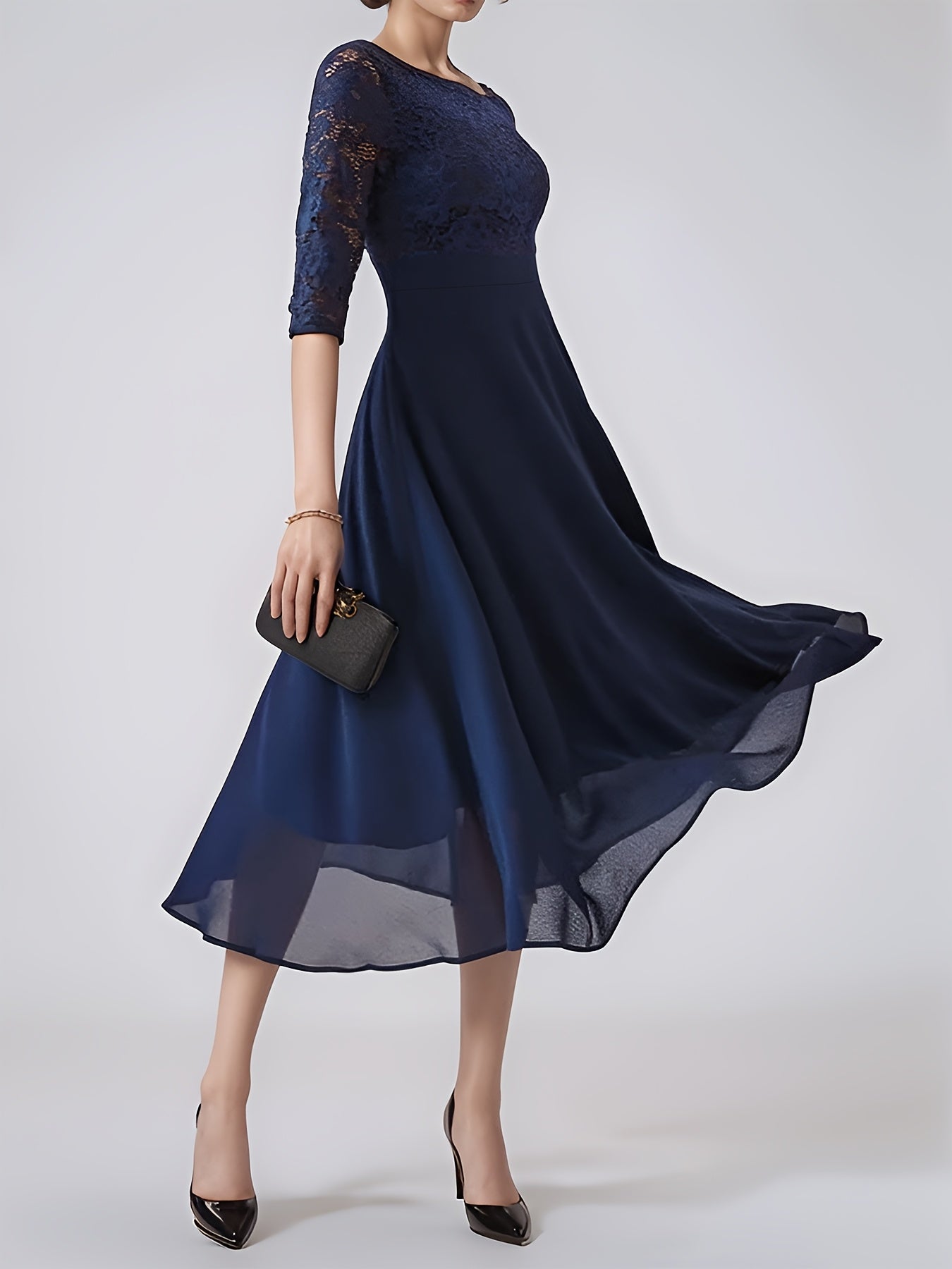 CLAARA | SLEEK EVENING GOWN