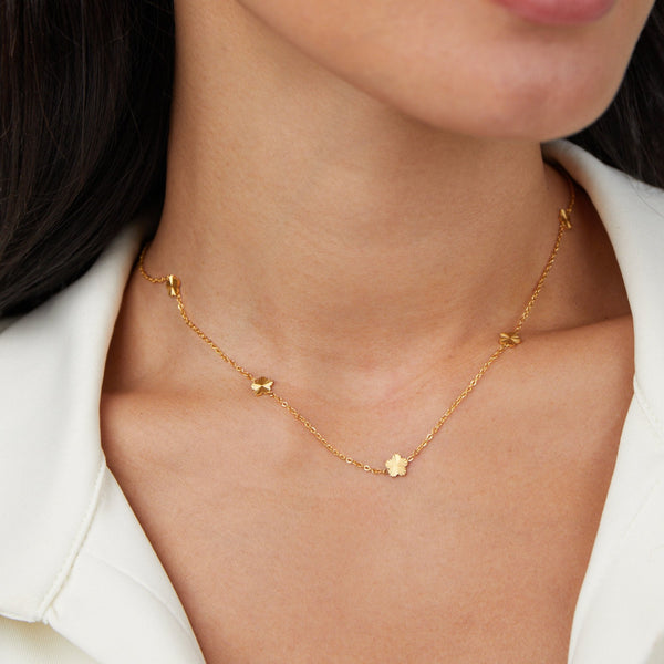 Kathrin – Necklace with delicate color accents