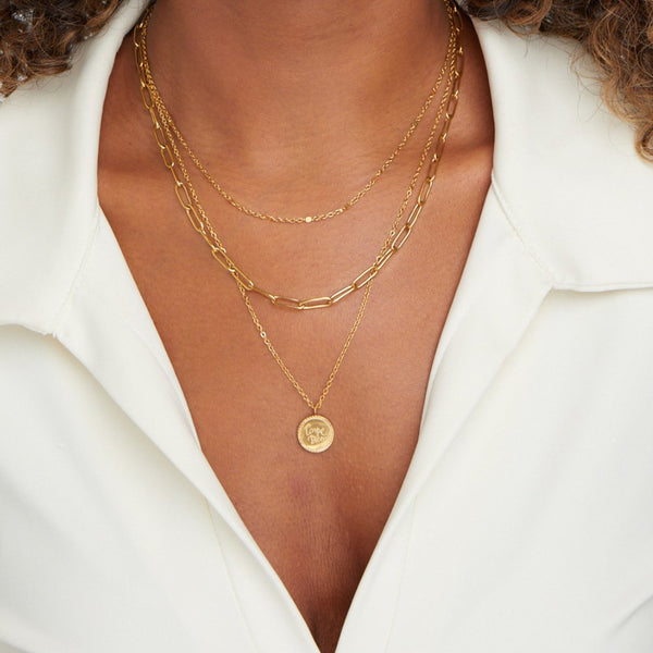Carolin – Multilayer Necklace with Round Pendant