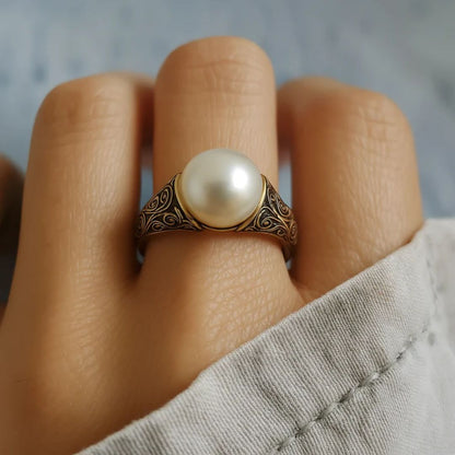 VINTAGE PEARL GOLDEN RING