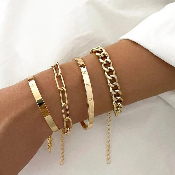 Noemi | elegant gold bracelet set