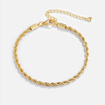 Isabella – Chic Gold Spiral Bracelet