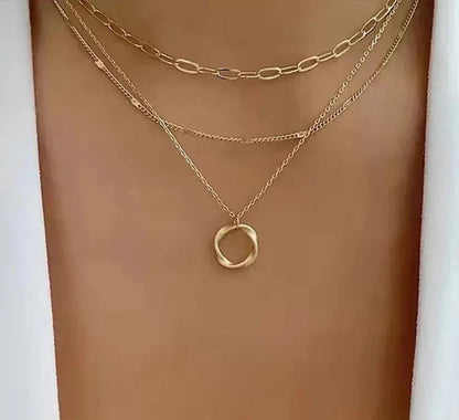ELEGANT LAYERED GOLD CHAIN & PENDANT NECKLACE